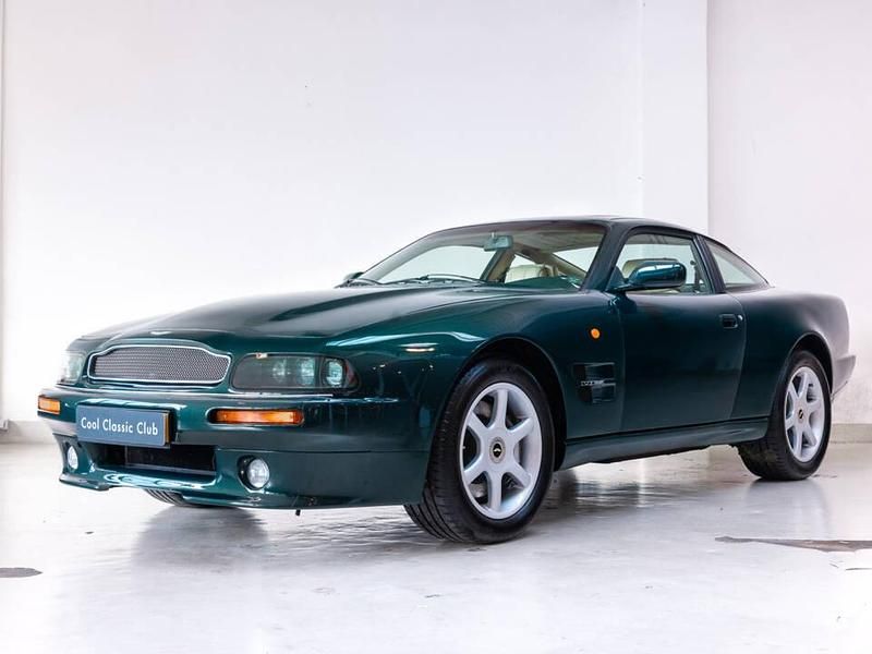 Vert Utilisé 1999 Aston Martin V8 Coupé | 129 500 € - Image 1/4