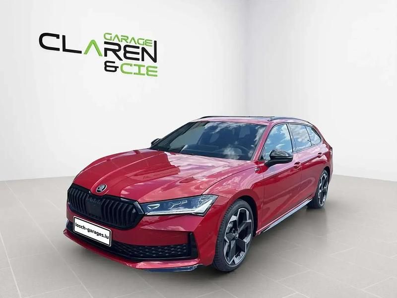 Rouge Utilisé 2025 Skoda Superb SportLine Break | 54 235 € - Image 1/4