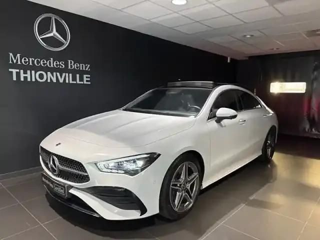 Blanc Utilisé 2024 Mercedes 200 AMG line Coupé | 41 790 € (Prix cher) - Image 1/4