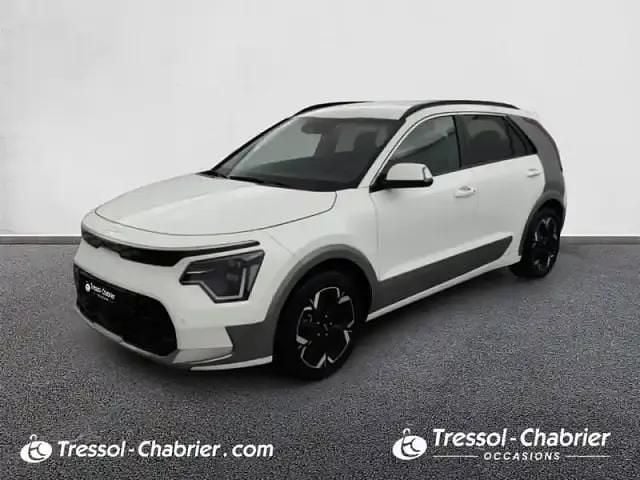 Blanc Occasion 2023 Kia e-Niro Premium SUV | 27 099 € (Prix juste) - Image 1/4