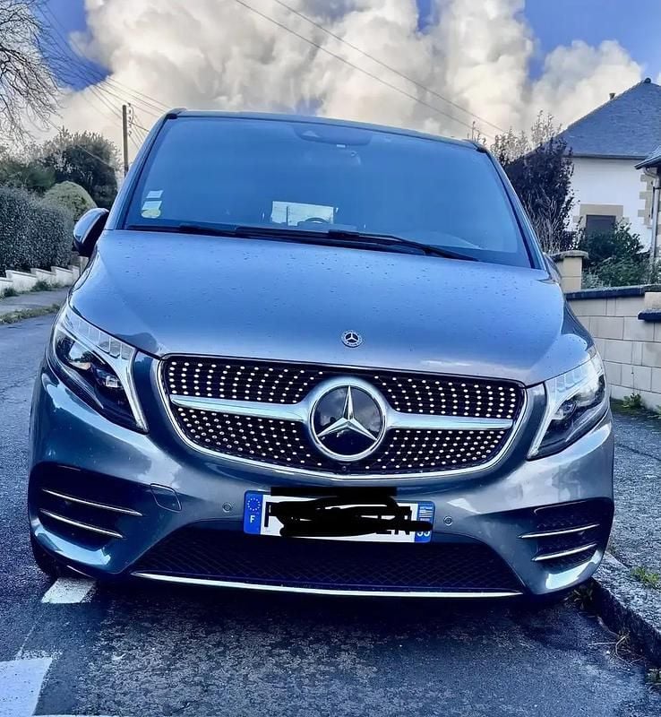Gris Utilisé 2019 Mercedes V300 Avantgarde Monospace | 61 000 € - Image 1/4