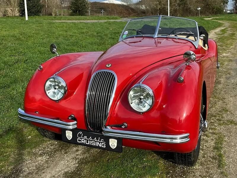 Rouge Occasion 1954 Jaguar XK Cabriolet | 94 000 € - Image 1/4