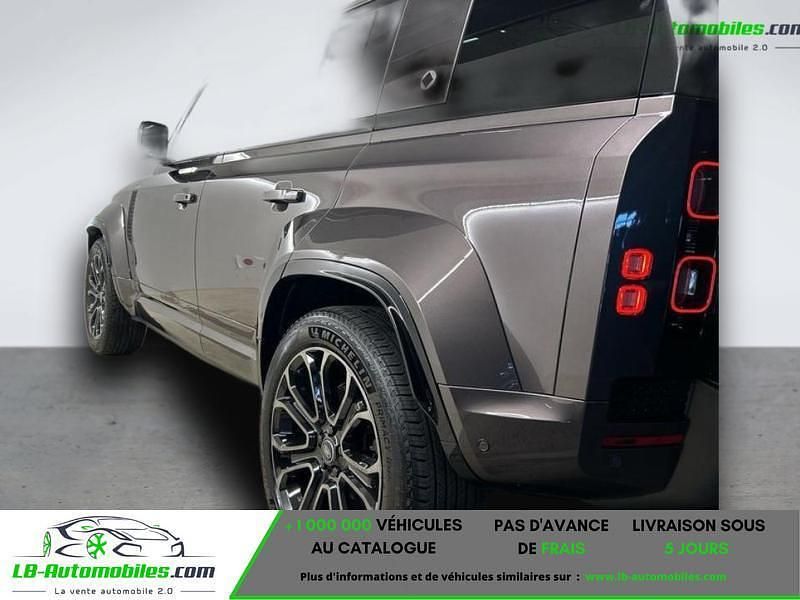 Utilisé 2025 Land Rover Defender SUV | 188 000 € - Image 1/4