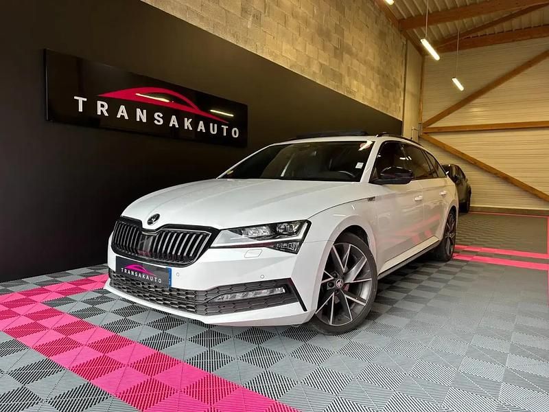 Blanc Utilisé 2023 Skoda Superb SportLine Break | 34 990 € (Prix assez cher) - Image 1/4