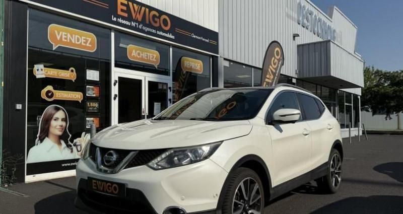 Blanc Utilisé 2015 Nissan Qashqai Tekna SUV | 9 490 € (Prix juste) - Image 1/4