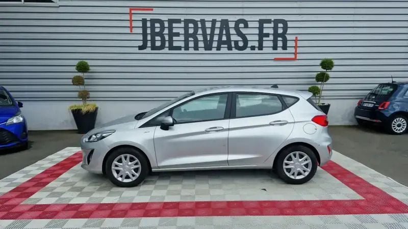 Utilisé 2020 Ford Fiesta Cool & Connect Citadine | 12 599 € (Prix juste) - Image 1/4
