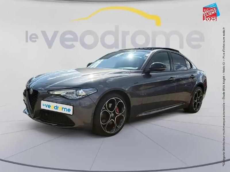 Gris Occasion 2021 Alfa Romeo Giulia Sprint Sprint Coupé | 30 999 € - Image 1/4
