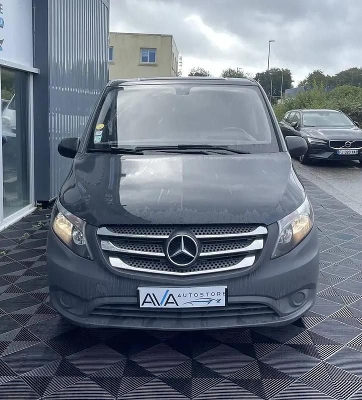 Occasion Mercedes Vito 114 ch (83 kW) 2018 Gris Van