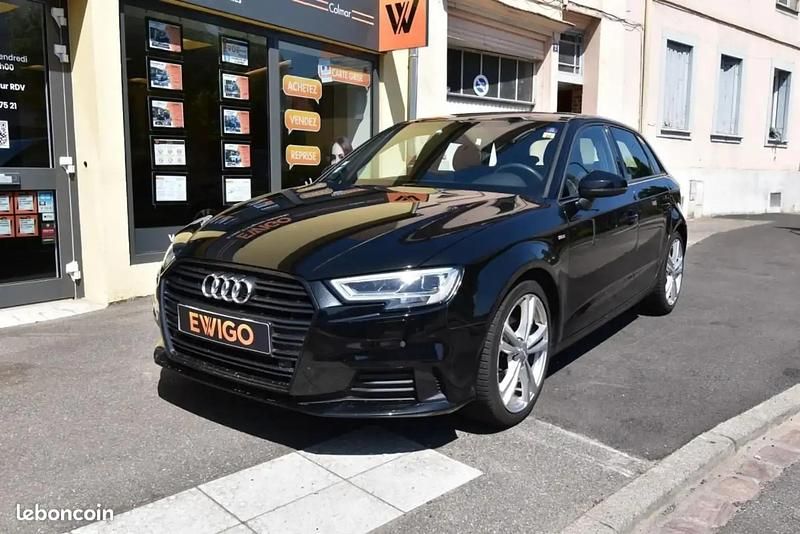 Noir Utilisé 2018 Audi A3 S-Line Berline | 17 490 € (Prix juste) - Image 1/4