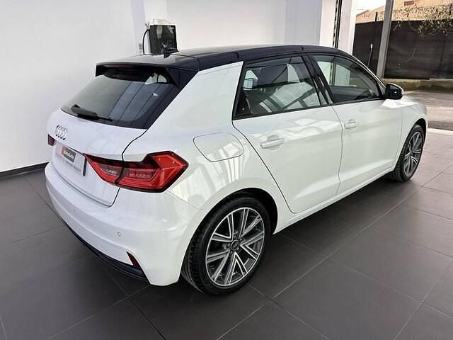 Occasion Audi A1 Sportback Design 95 ch (69 kW) 2025 Blanc glacier métallisé noir mythe métallisé Citadine