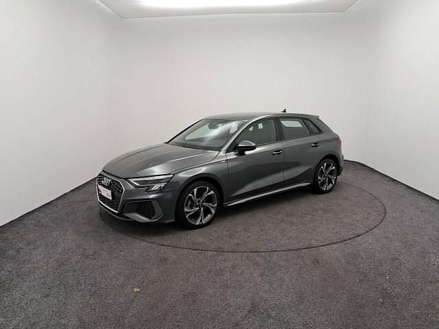 Gris daytona nacré Utilisé 2022 Audi A3 S-Line | 30 490 € (Prix assez cher) - Image 1/4