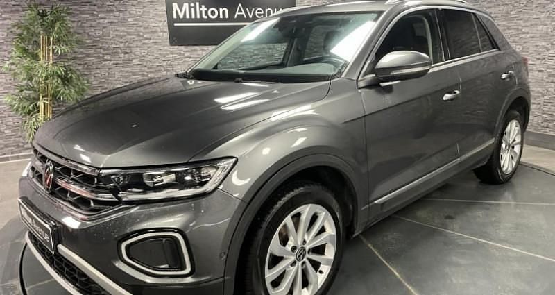 Gris Utilisé 2022 VW T-Roc Style SUV | 23 490 € (Prix juste) - Image 1/4