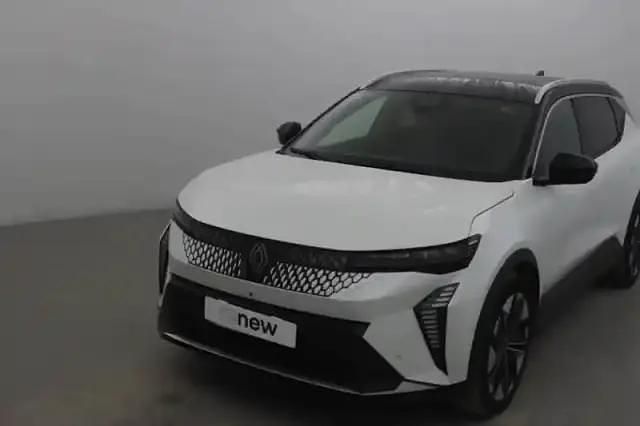 Blanc qnc noir gne Occasion 2025 Renault Scenic E-Tech SUV | 39 990 € (Bon prix) - Image 1/4