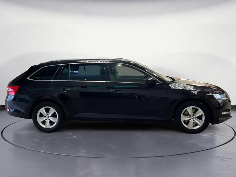 Occasion Skoda Superb Business Line 150 ch (110 kW) 2021 Noir Break