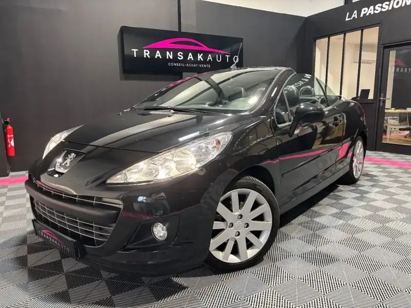 Noir Utilisé 2012 Peugeot 207 Cabriolet | 9 990 € (Prix assez cher) - Image 1/4