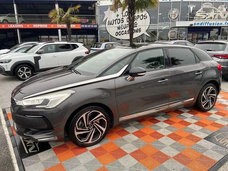 Gris Occasion 2017 DS Automobiles DS5 Sport Chic Citadine | 13 980 € (Prix juste) - Image 1/4