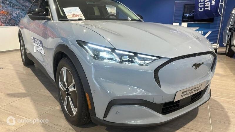 Gris Nouvelle 2025 Ford Mustang Mach-E Standard Range SUV | 47 990 € - Image 1/4