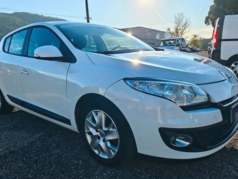 Blanc Utilisé 2012 Renault Mégane III Berline | 4 790 € - Image 1/4