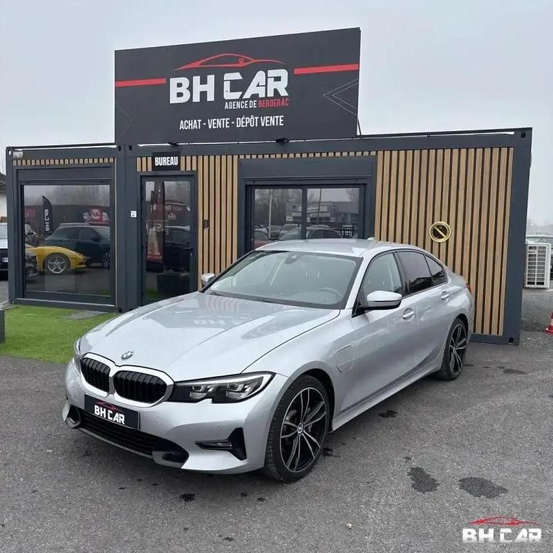 Gris Utilisé 2019 BMW 330e Sport Line Berline | 26 790 € (Prix juste) - Image 1/4