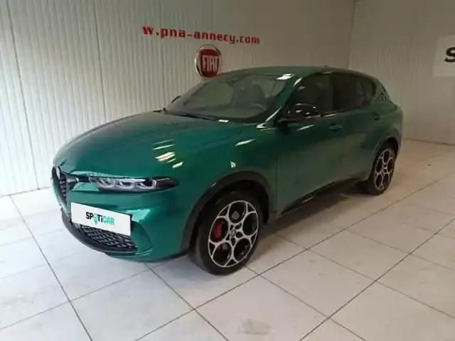 Vert Occasion 2025 Alfa Romeo Tonale Veloce SUV | 43 990 € - Image 1/4