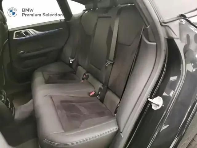 Occasion BMW i4 M Sport 210 kW (286 ch) 2023 Saphirschwarz métallisé Berline