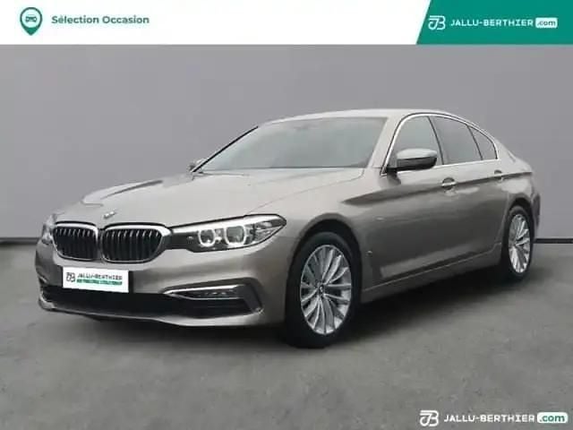 Champagner quartz Occasion 2018 BMW 520 Luxury Line Berline | 23 900 € (Super prix) - Image 1/4