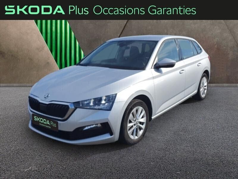 Gris Utilisé 2023 Skoda Scala Business Line Citadine | 15 984 € (Bon prix) - Image 1/4