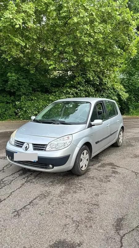Utilisé 2005 Renault Scénic II Expression Monospace | 2 480 € - Image 1/4