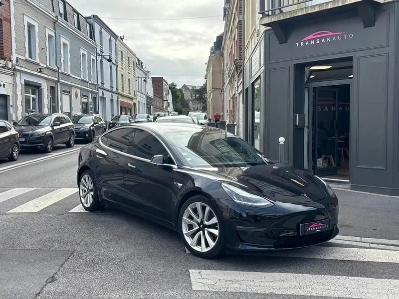 Noir Utilisé 2020 Tesla Model 3 Berline | 20 990 € (Prix juste) - Image 1/4