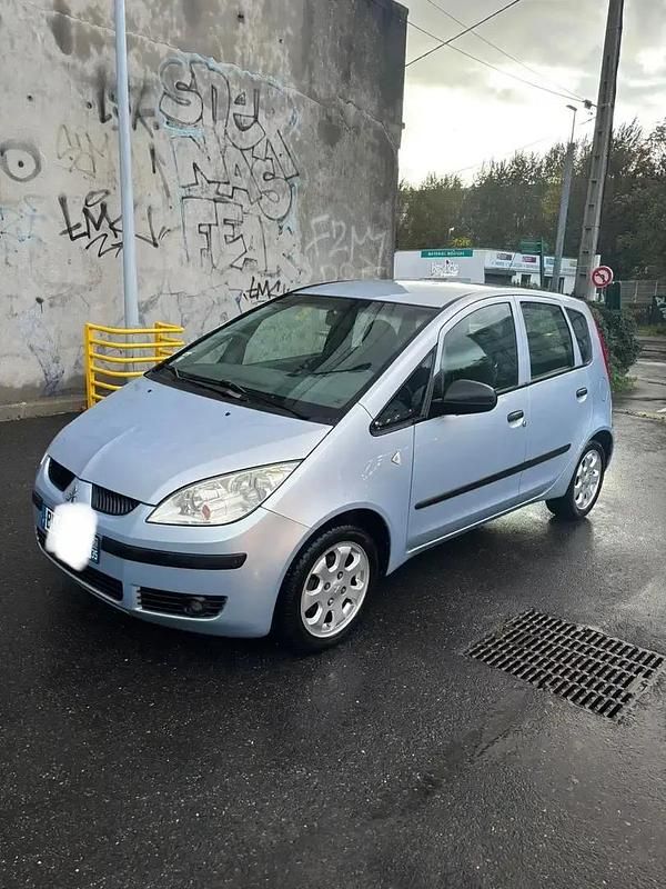 Occasion Mitsubishi Colt Invite 95 ch (69 kW) 2006 Berline