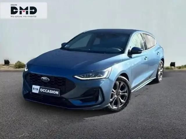 Bleu azur métallisé Occasion 2022 Ford Focus ST-Line X Berline | 19 890 € (Prix juste) - Image 1/4