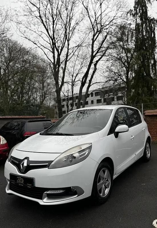 Occasion 2014 Renault Scénic III LIMITED Monospace | 5 490 € (Bon prix) - Image 1/4