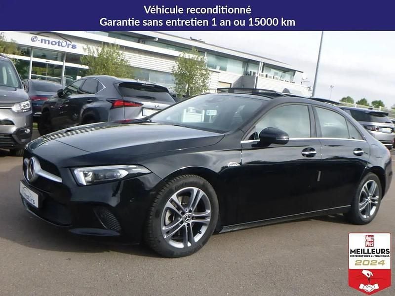 Noir Utilisé 2019 Mercedes A200 Style Berline | 23 900 € (Prix juste) - Image 1/4