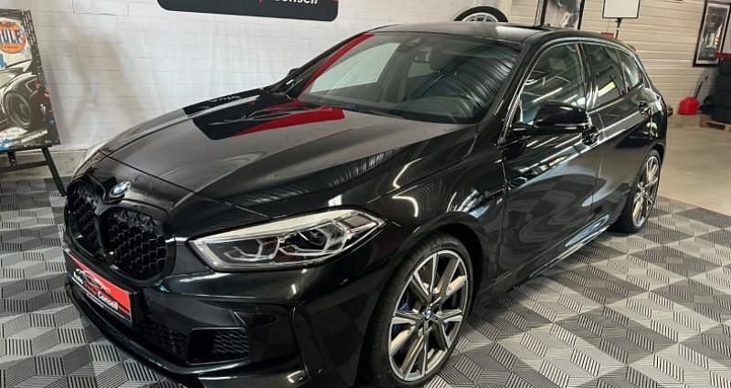 Noir Utilisé 2021 BMW M135 Efficient Dynamics Citadine | 39 900 € (Prix juste) - Image 1/4