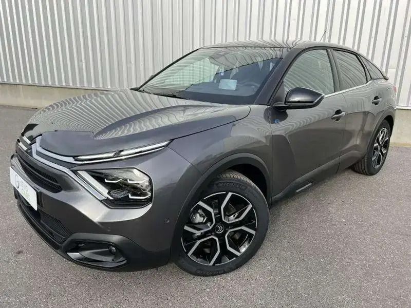 Gris Utilisé 2022 Citroën e-C4 Shine Berline | 22 100 € (Prix assez cher) - Image 1/4