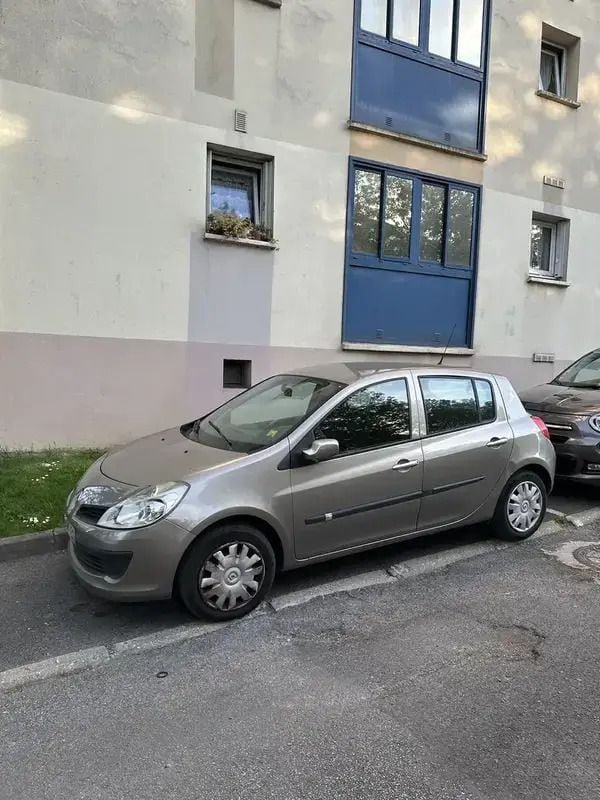 Image 2/4