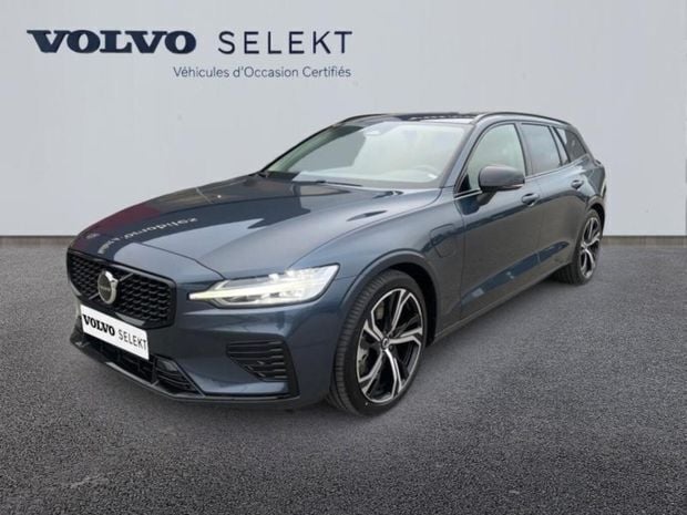Bleu Utilisé 2024 Volvo V60 Plus Break | 47 999 € (Prix juste) - Image 1/4