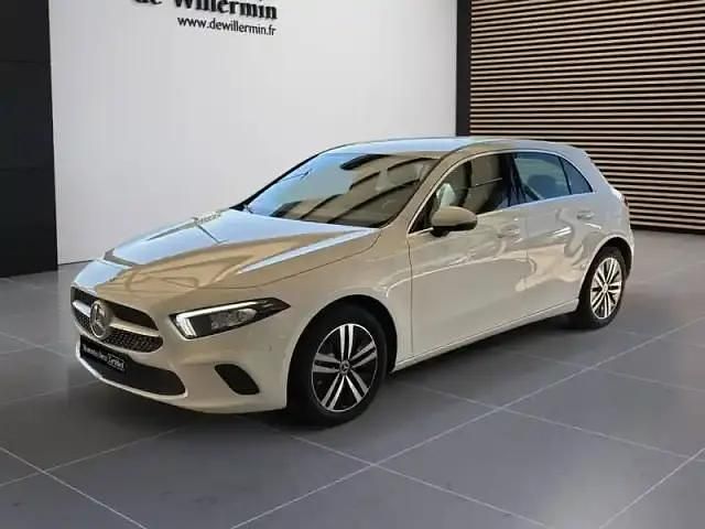 Blanc Occasion 2022 Mercedes A250 Berline | 31 900 € - Image 1/4