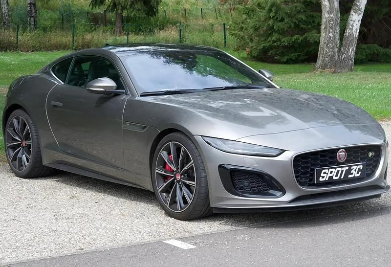 Gris Utilisé 2020 Jaguar F-Type R Coupé | 96 900 € - Image 1/4
