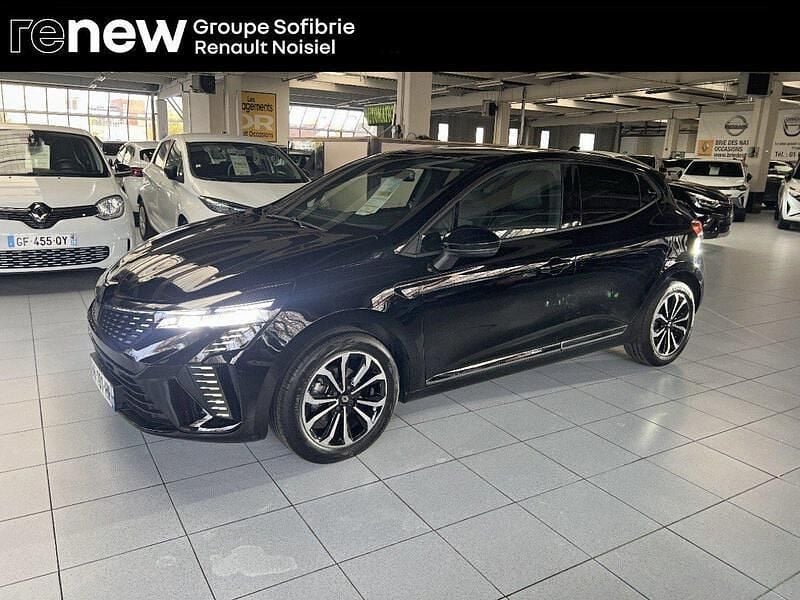 Noir Utilisé 2024 Renault Clio V Techno Citadine | 17 890 € (Prix cher) - Image 1/4
