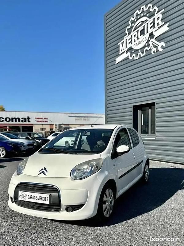 Blanc Utilisé 2011 Citroën C1 Comfort Citadine | 5 990 € (Prix juste) - Image 1/4