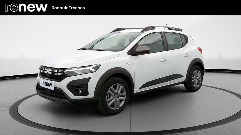 Blanc Utilisé 2023 Dacia Sandero Expression Citadine | 15 380 € (Prix juste) - Image 1/4