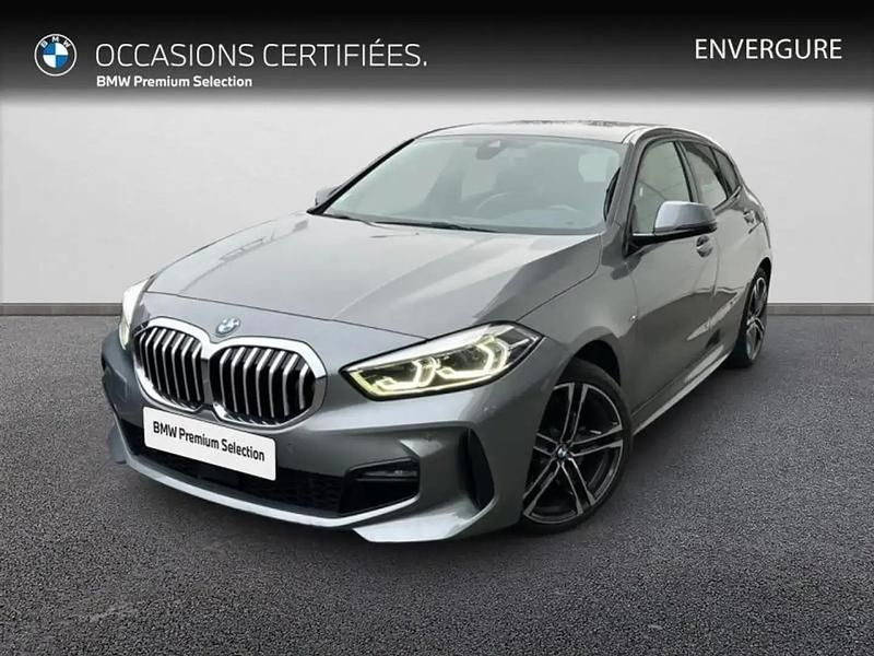 Gris Utilisé 2022 BMW 118 M Sport Citadine | 31 850 € (Prix assez cher) - Image 1/4