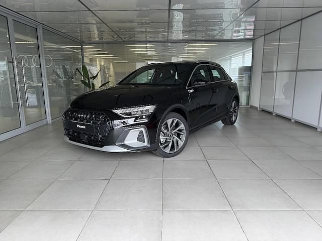 Noir mythic métallisé Utilisé 2025 Audi A3 e-tron Design Citadine | 50 990 € - Image 1/4