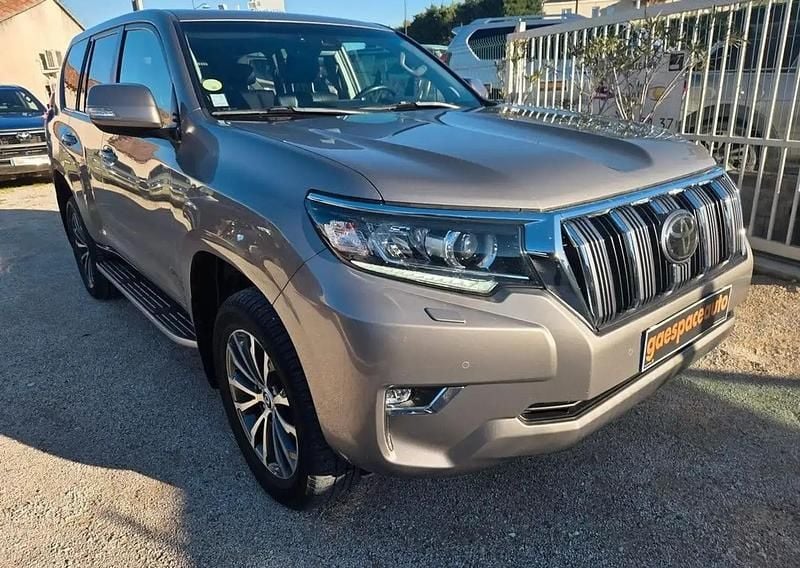 Beige Occasion 2019 Toyota Land Cruiser Lounge SUV | 58 900 € - Image 1/4