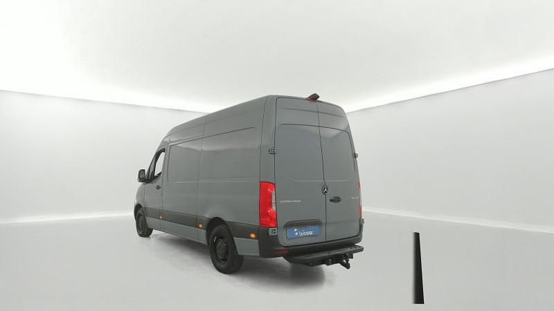 Image 3/4