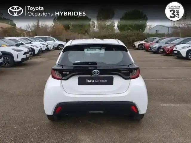 Occasion Toyota Yaris Hybrid 116 ch (85 kW) 2023 Blanc Berline