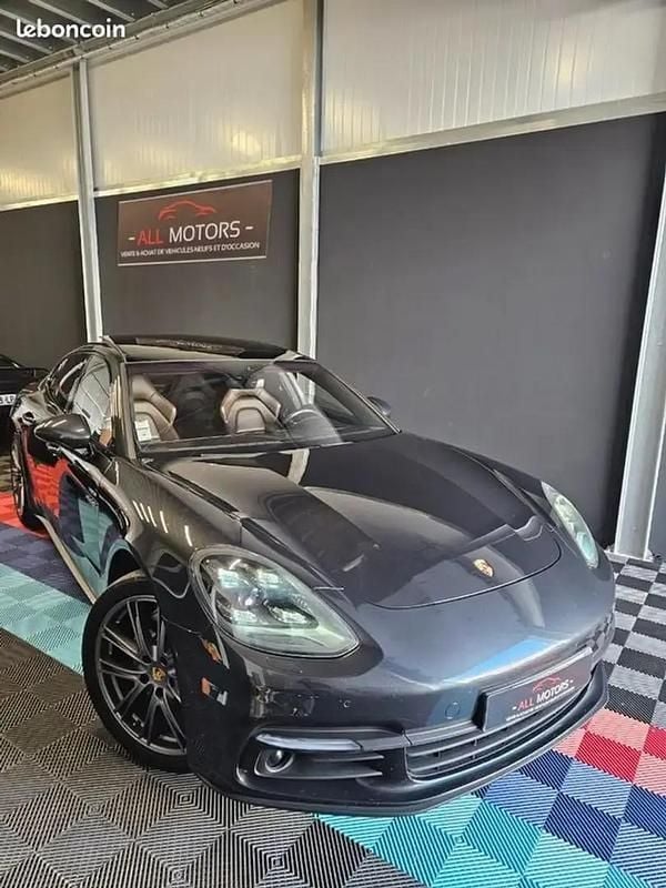 Gris Utilisé 2018 Porsche Panamera 4 Berline | 49 990 € - Image 1/4