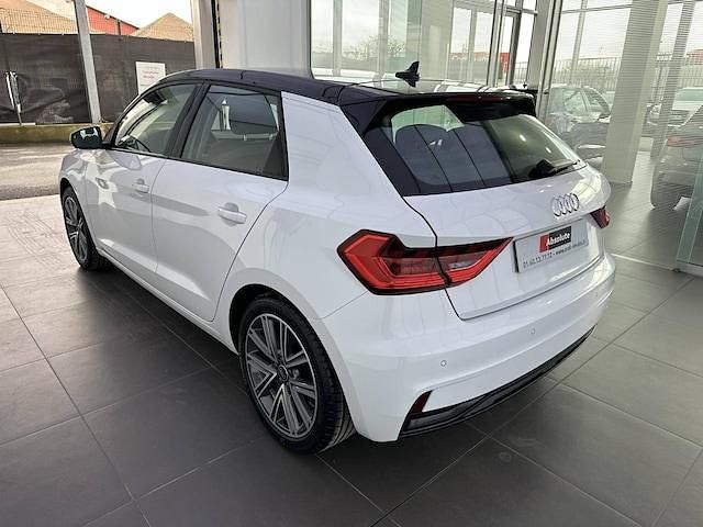 Occasion Audi A1 Sportback Design 95 ch (69 kW) 2025 Blanc glacier métallisé noir mythe métallisé Citadine