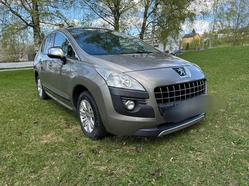 Gris Utilisé 2011 Peugeot 3008 Business-Line SUV | 3 500 € (Super prix) - Image 1/4